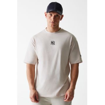 Tricou supradimensionat NY Yankees MLB League Essential - Negru/Bej