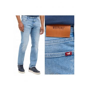 Blugi Barbati -  Denver Straight - Straight Fit - Talie Medie - 5 Buzunare - Fermoar - Lungi - Bumbac - W31-L30 US - Albastru