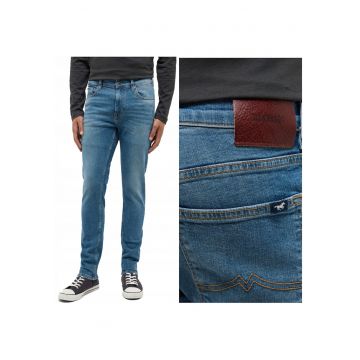 Blugi Barbati -  Frisco Skinny - Skinny Fit - Talie Medie - 5 Buzunare - Fermoar - Lungi - Bumbac - W34-L30 US - Albastru