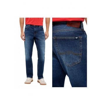 Blugi Barbati -  Style Denver Straight - Straight Fit - Talie Medie - 5 Buzunare - Fermoar - Lungi - Bumbac - W33-L34 US - Albastru