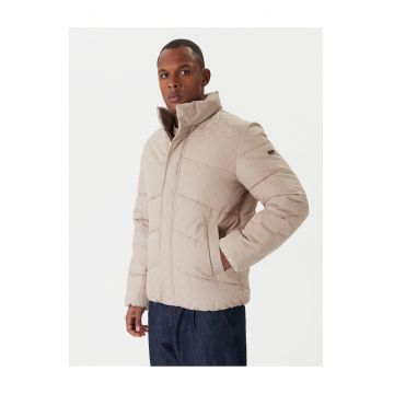 Geaca de iarna barbati  bej - material de calitate -