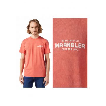 Tricou Barbati -  Graphic Tee - Regular Fit - Maneca Scurta - Decolteu Rotund - Cu Logo - Bumbac - Design Clasic - Rosu