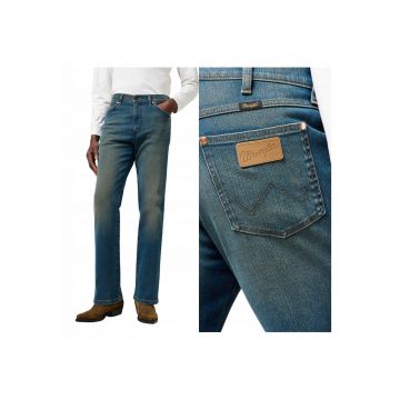 Blugi Barbati -  Wrancher - Straight Fit - Talie Medie - 5 Buzunare - Fermoar - Lungi - Bumbac - W32-L32 US - Albastru
