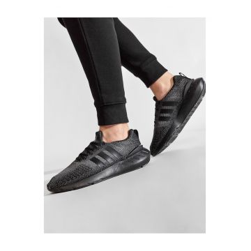 Pantofi sport barbati -  Swift Run 22 - negru - textil