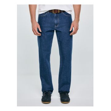 Blugi drepti cu talie inalta si buzunare