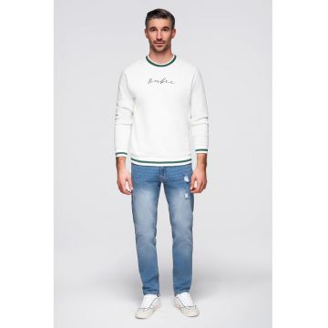 Blugi tregular fit cu detalii deteriorate