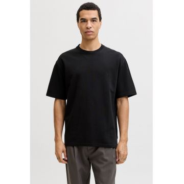 Tricou regular-fit cu decolteu la baza gatului - Negru