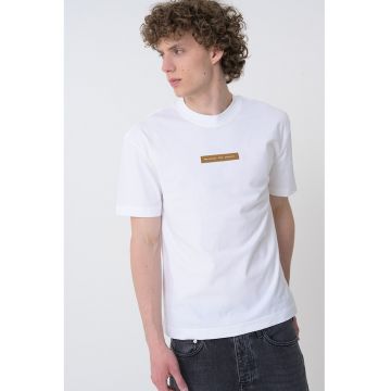 Tricou cu decolteu la baza gatului - Alb