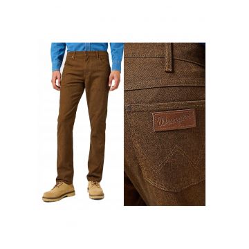 Pantaloni Barbati -  Greensboro - Lungi - Straight Fit - Talie Joasa - 5 Buzunare - Fermoar - Bumbac - W30-L32 US - Maro