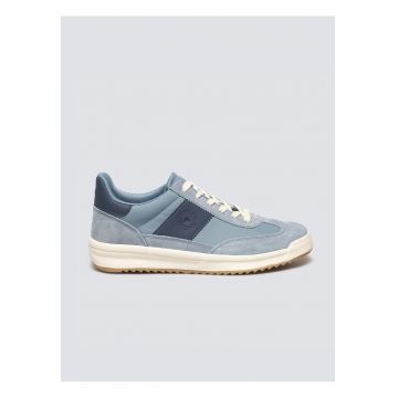 Tenisi cu insertii din piele intoarsa