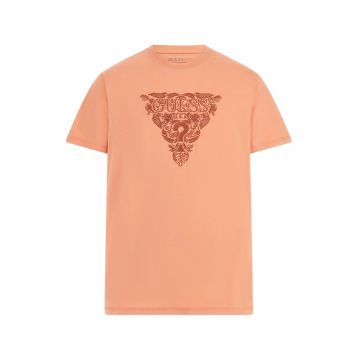 Tricou cu decolteu la baza gatului si logo brodat - Roz somon/Rosu inchis