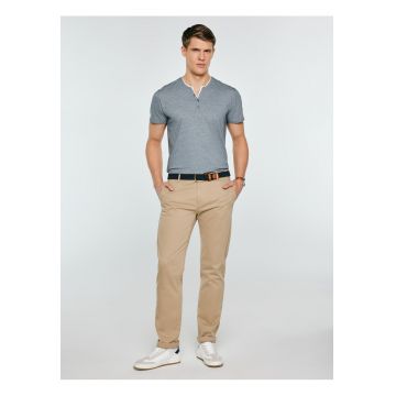 Tricou cu dungi discrete