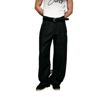 Pantaloni barbati -  plisati - croiala dreapta - negru - in -