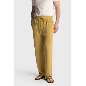 Pantaloni barbati -  Relaxed Fit - picior larg - galben - bumbac