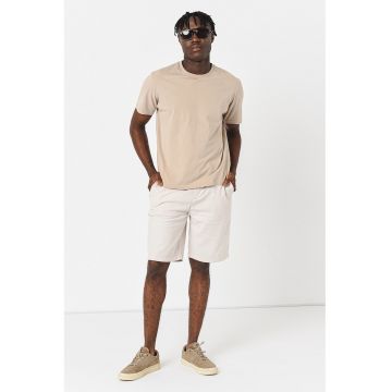 Pantaloni scurti din amestec de in cu snur in talie Mick - Crem