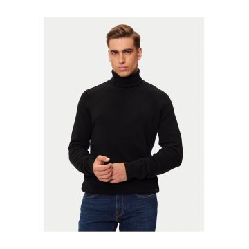 Pulover barbati  negru - 2 caracteristici reprezentative -