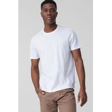 Tricou cu decolteu la baza gatului si logo discret - Alb