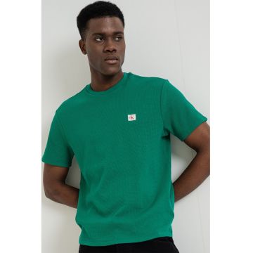 Tricou cu decolteu la baza gatului si logo - Verde