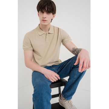 Tricou polo cu croiala slim-fit