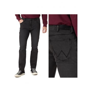 Blugi barbati Wrangler W31 L32 - gri autentic - croiala dreapta - usor elastici