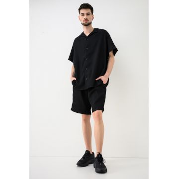 Set de camasa uni cu maneci scurte si pantaloni scurti cu snur in talie - 2 piese - Negru