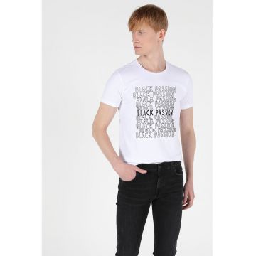 Tricou cu decolteu la baza gatului si text - Alb/Negru
