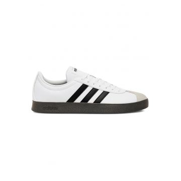 i barbati Adidas - model White Vl Court Base - fitness - alb - material sintetic