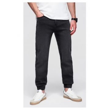 Blugi conici cu talie medie