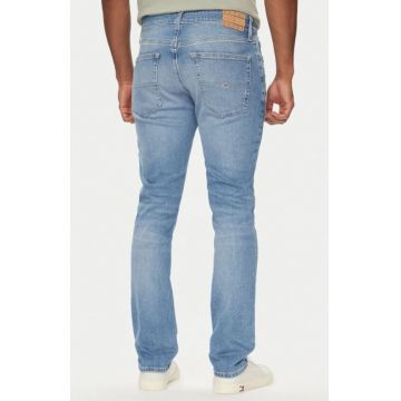 Blugi regular fit cu talie medie