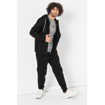 Trening cu gluga si logo