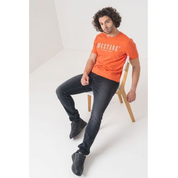 Tricou cu decolteu la baza gatului si logo - Portocaliu stins