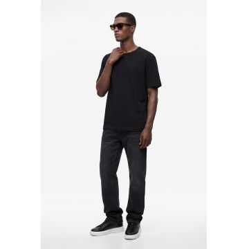 Tricou de bumbac cu decolteu la baza gatului - Negru