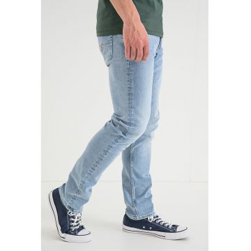 Blugi slim fit cu croiala conica Finley - Albastru deschis