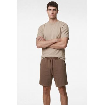 Pantaloni scurti cu buzunare laterale - Maro