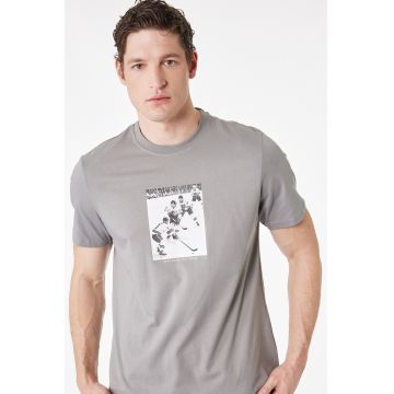 Tricou cu imprimeu foto si maneci cazute - Gri cenusiu