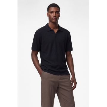 Tricou regular fit cu guler ascutit - Albastru ultramarin