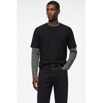 Tricou uni cu decolteu la baza gatului - Negru