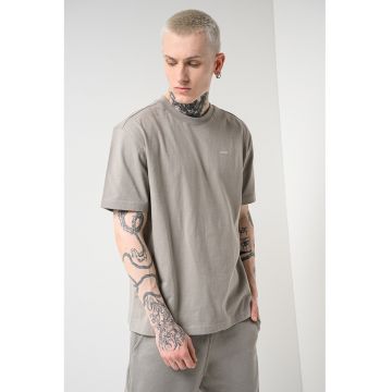 Tricou din amestec de bumbac organic cu decolteu la baza gatului - Maro taupe