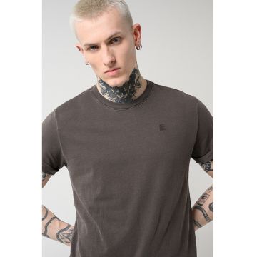 Tricou relaxed fit din bumbac organic cu terminatie rotunjita Lash - Maro