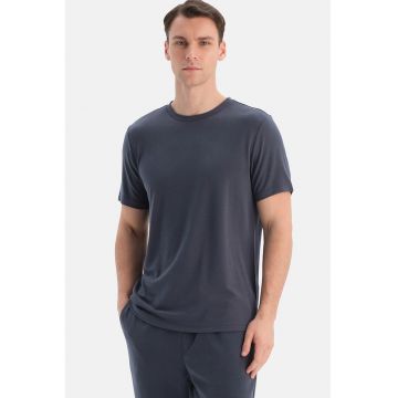 Tricou din amestec de lyocell cu decolteu la baza gatului - Albastru ultramarin