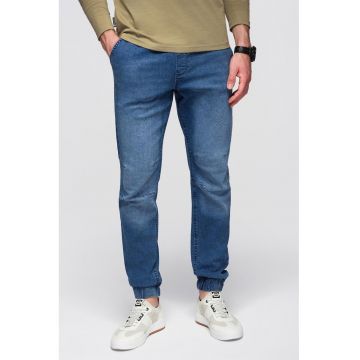 Blugi conici cu snur