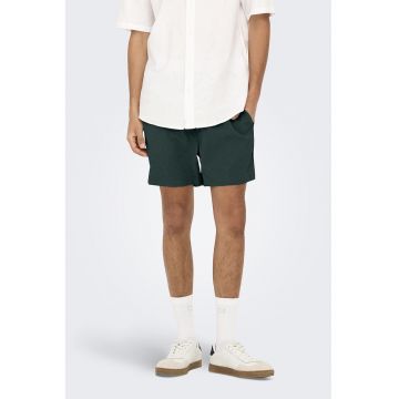 Pantaloni scurti cu buzunare laterale - Verde padure