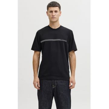 Tricou lejer cu decolteu la baza gatului - Negru