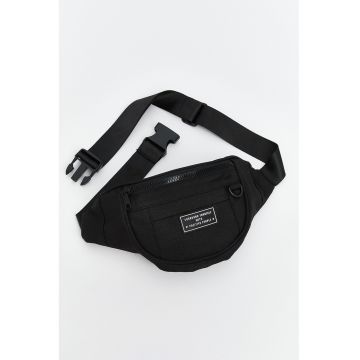 Borseta cu model text - Negru