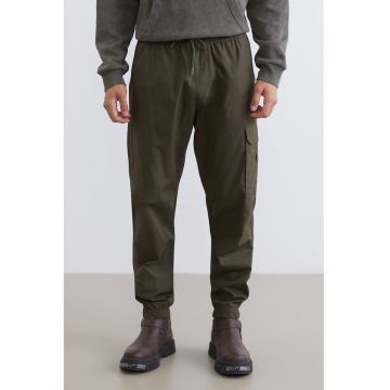 Pantaloni conici cargo - Maro