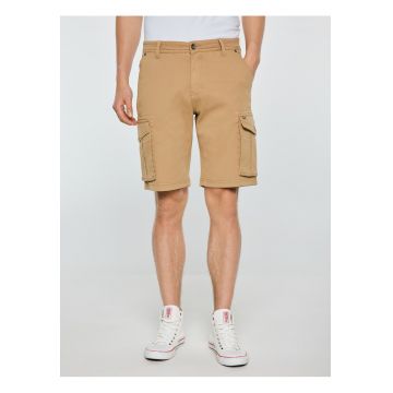 Pantaloni scurti cu buzunare cargo