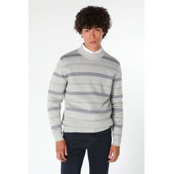 Pulover cu decolteu la baza gatului si model in dungi - Gri melange