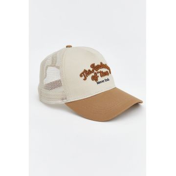 Sapca cu capsa si broderie - Maro/Bej
