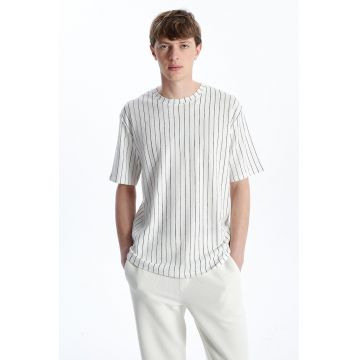 Tricou cu decolteu la baza gatului si dungi - Alb/Negru