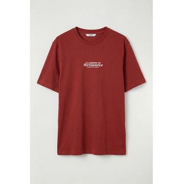 Tricou cu decolteu la baza gatului si imprimeu text - Alb/Rosu inchis